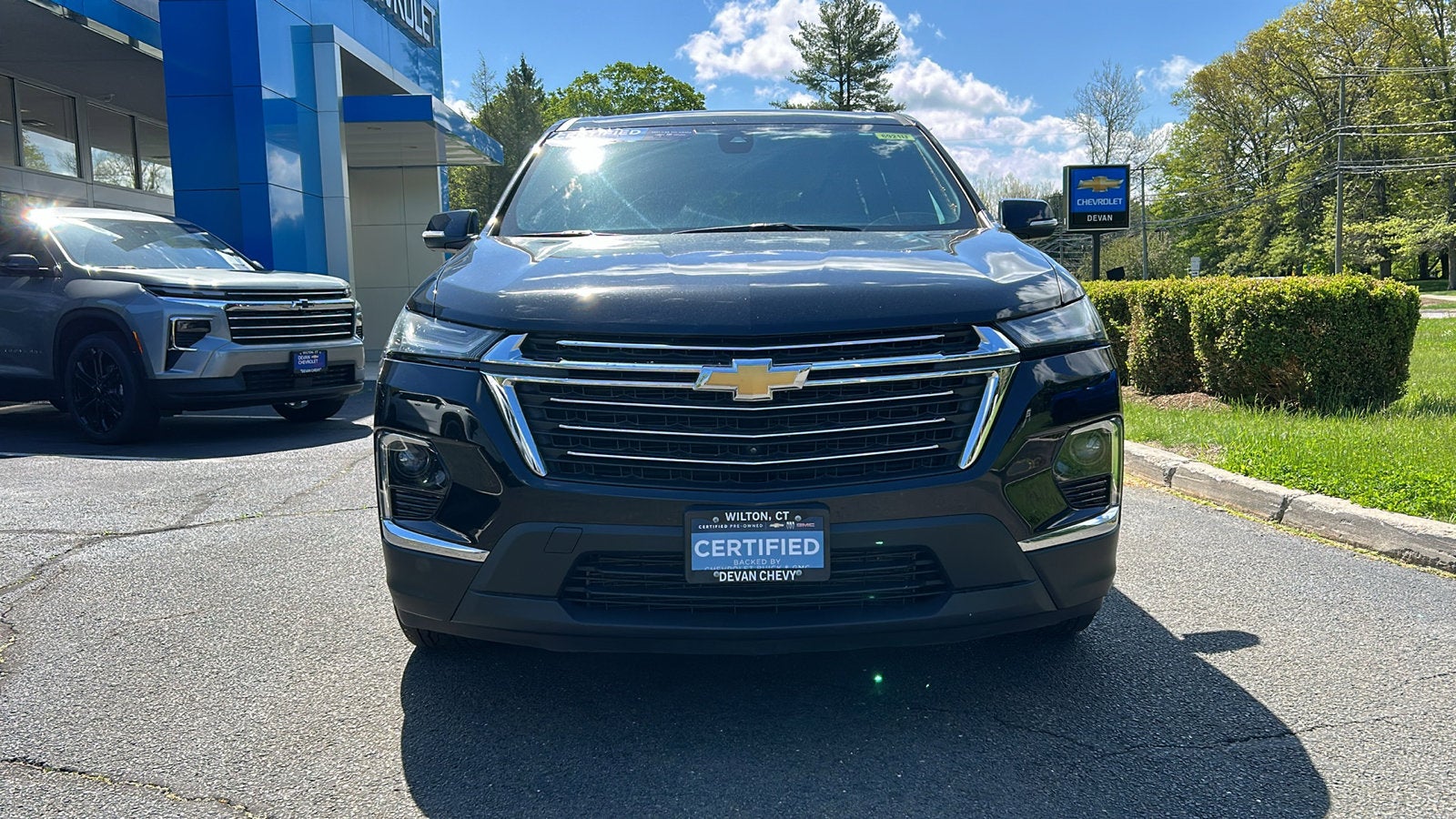 2023 Chevrolet Traverse — rear three-quarter view