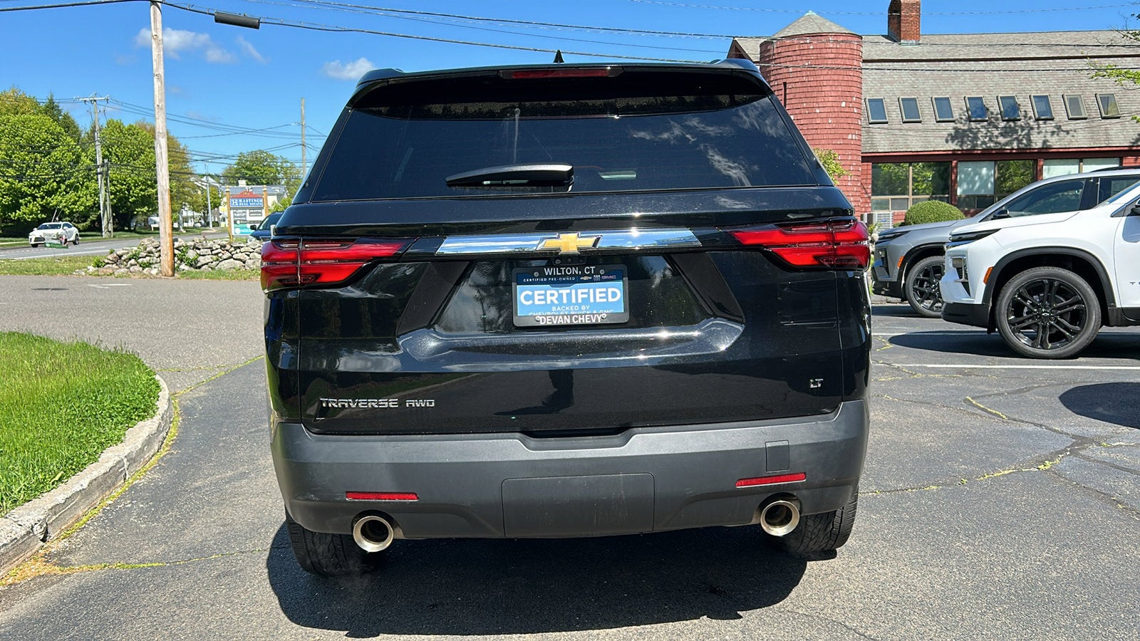 2023 Chevrolet Traverse — detail view