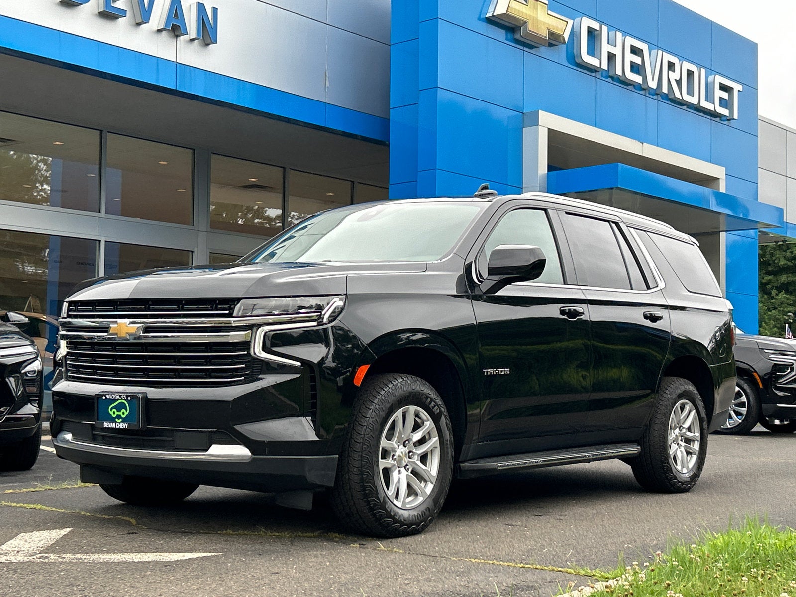 2021 Chevrolet Tahoe LT in Black — front three-quarter view